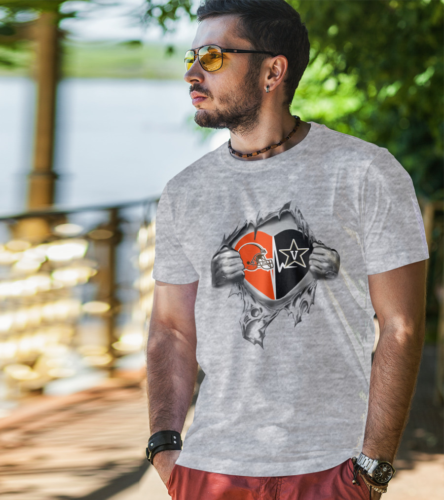 Browns Vanderbilt Commodores Heart Helmet Star T-Shirt