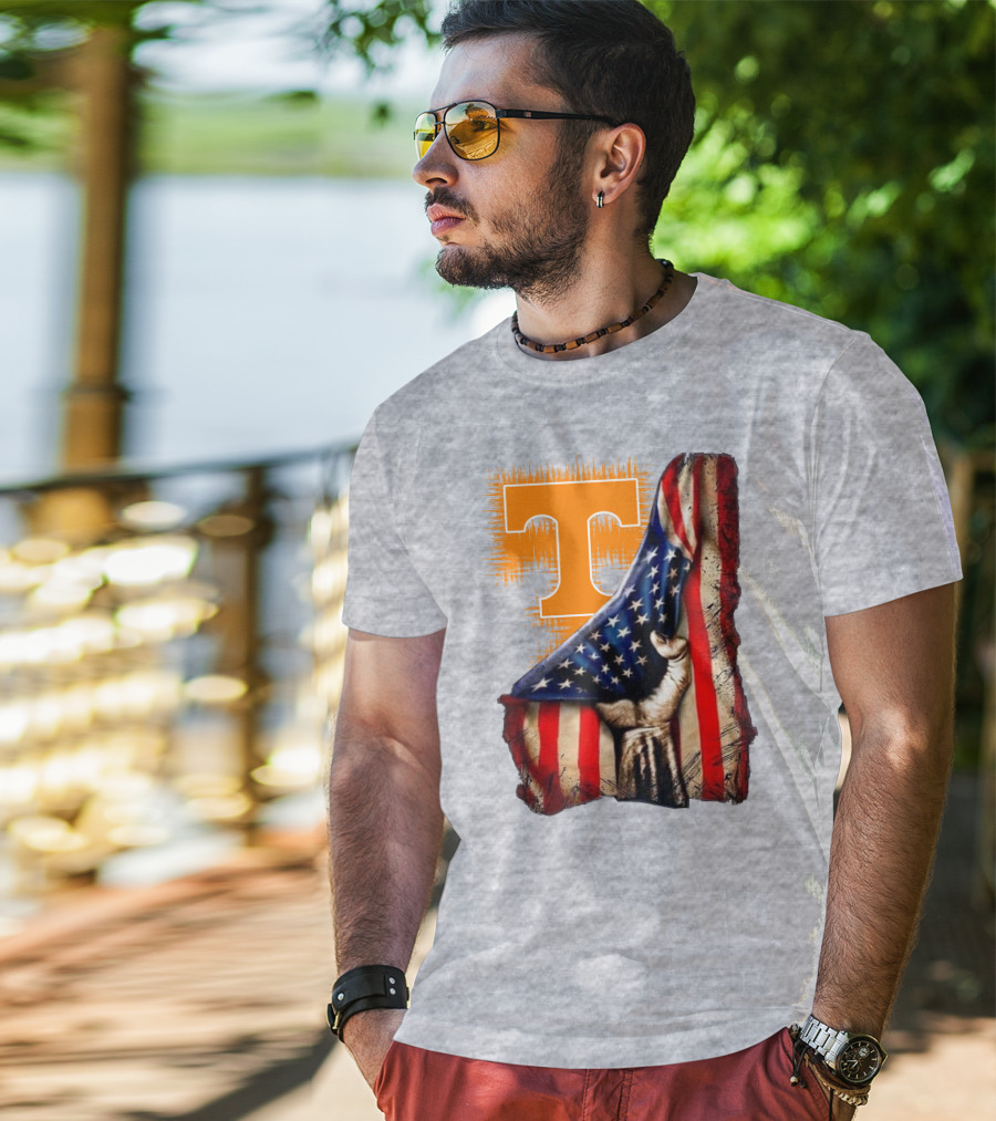 Tennessee Volunteers T Logo American Flag Fist T-Shirt