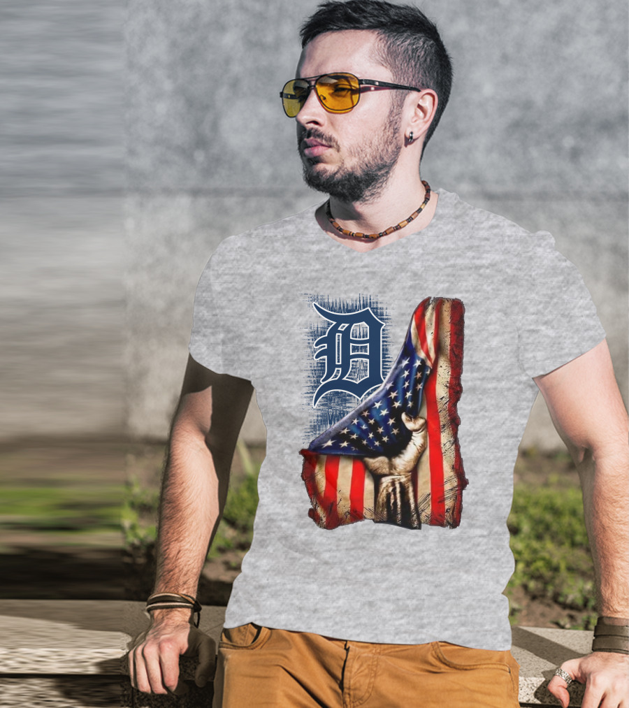 Detroit Tigers American Flag Patriotic Design 230 T-Shirt