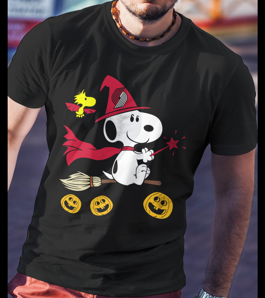 Portland Trail Blazers Happy Halloween Snoopy Witch Broom Woodstock Pumpkins T-Shirt