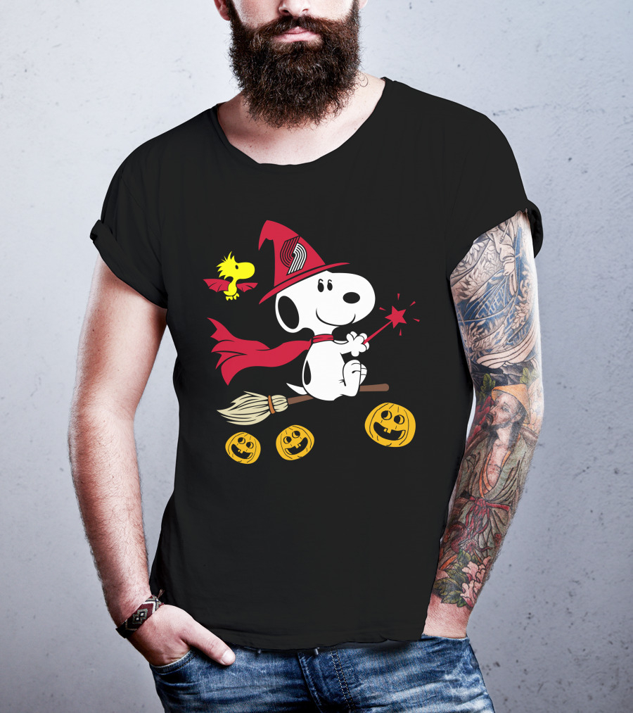 Portland Trail Blazers Happy Halloween Snoopy Witch Broom Woodstock Pumpkins T-Shirt