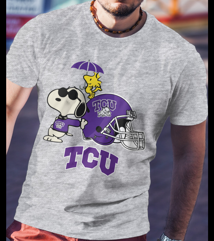 TCU Horned Frogs Snoopy Woodstock Helmet Football T-Shirt
