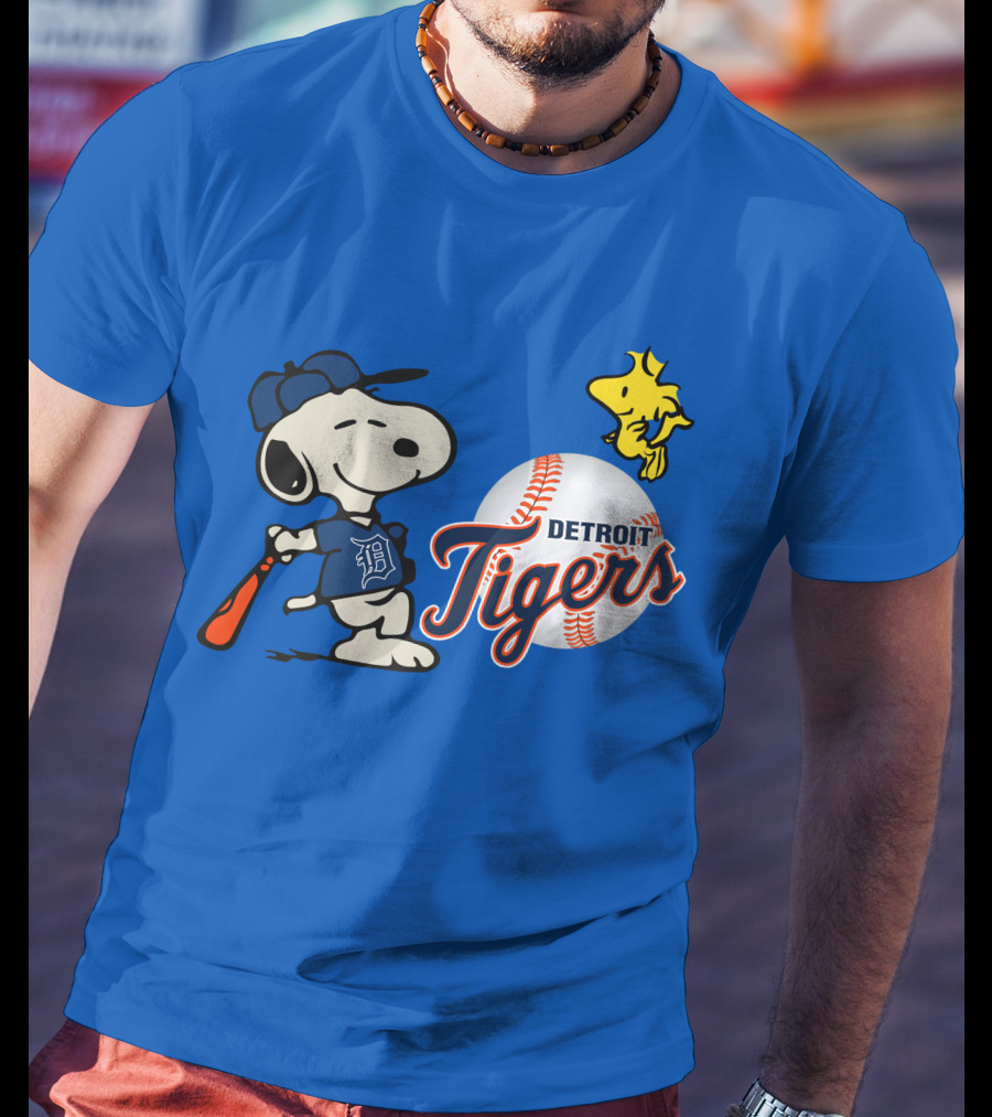 Detroit Tigers Snoopy Woodstock Baseball T-Shirt
