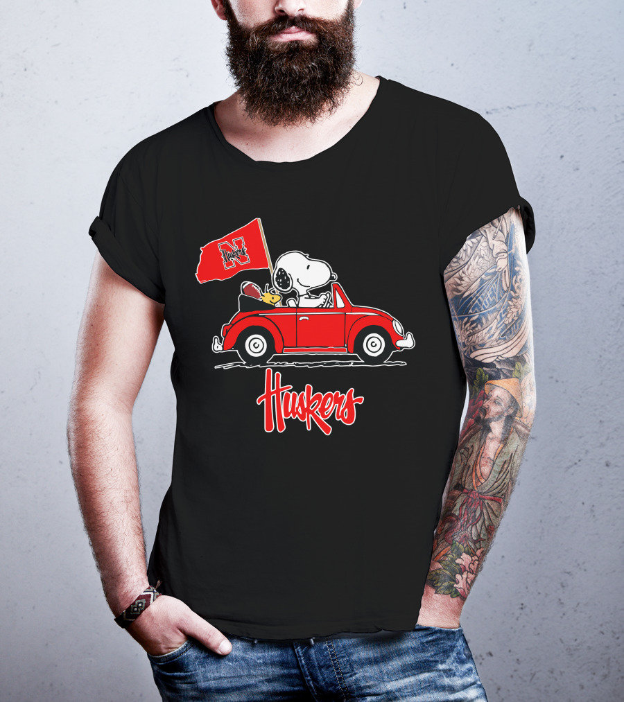 Nebraska Cornhuskers Snoopy Huskers Car Ride T-Shirt