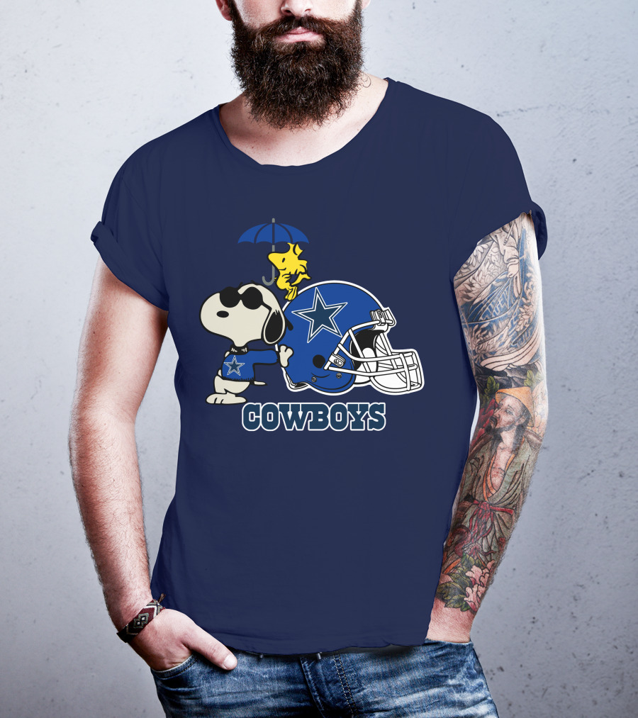 Dallas Cowboys Snoopy Woodstock Holiday Helmet T-Shirt