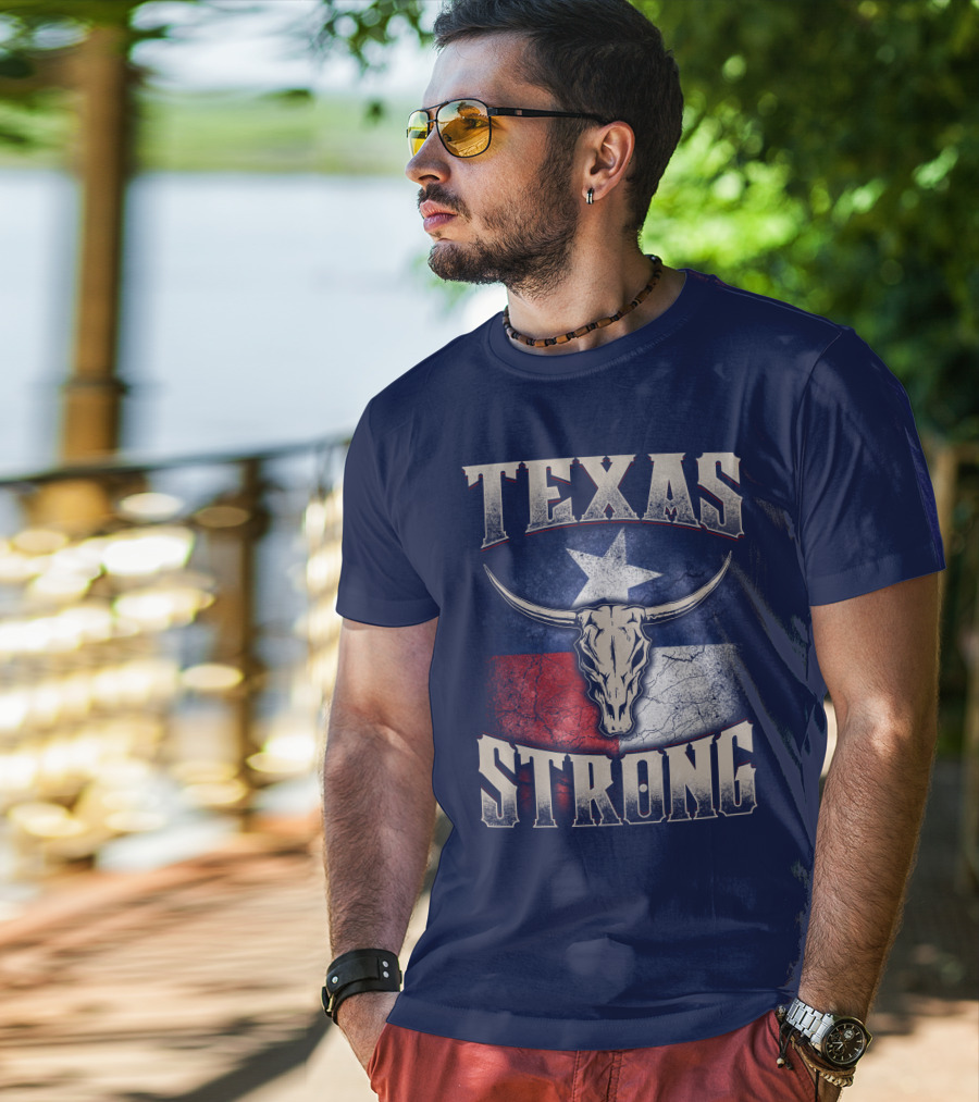 Texas Strong Longhorn Skull With Texas Flag T-Shirt