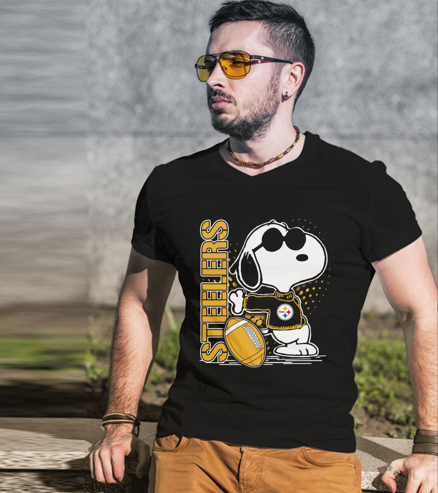 Steelers Snoopy Football Team T-Shirt
