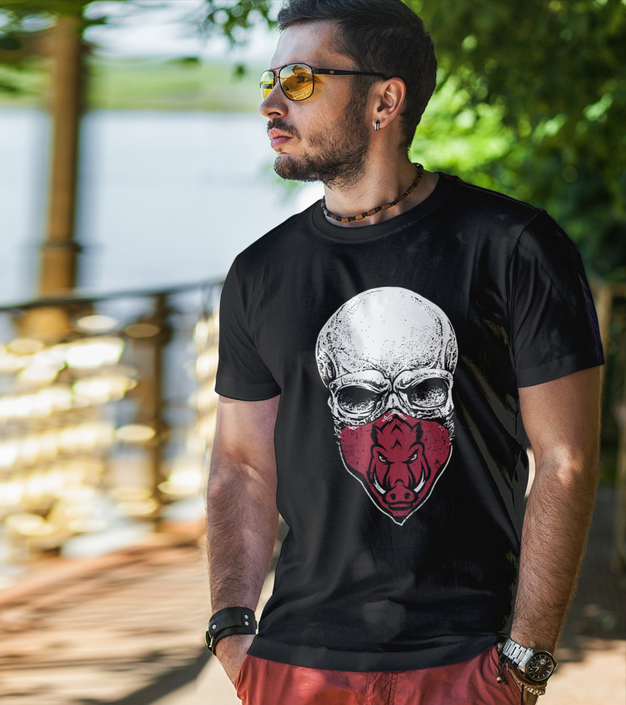 Arkansas Razorbacks Skull Logo Mask T-Shirt