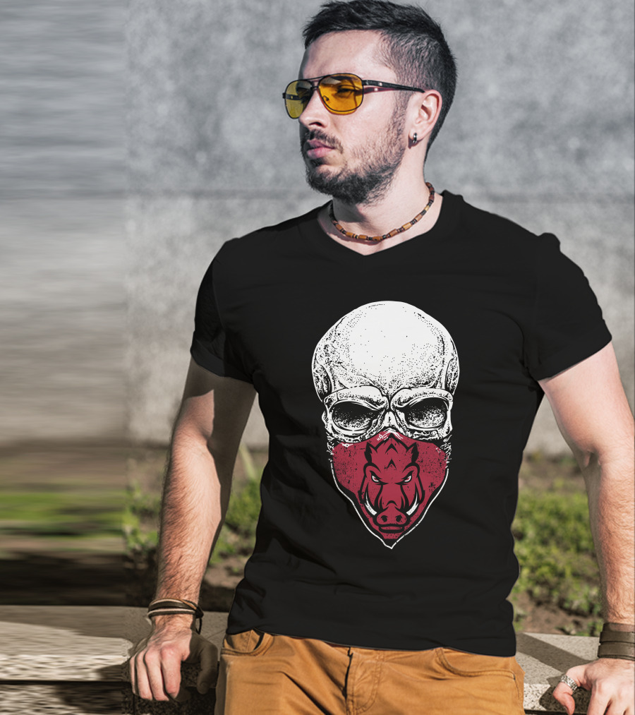 Arkansas Razorbacks Skull Logo Mask T-Shirt