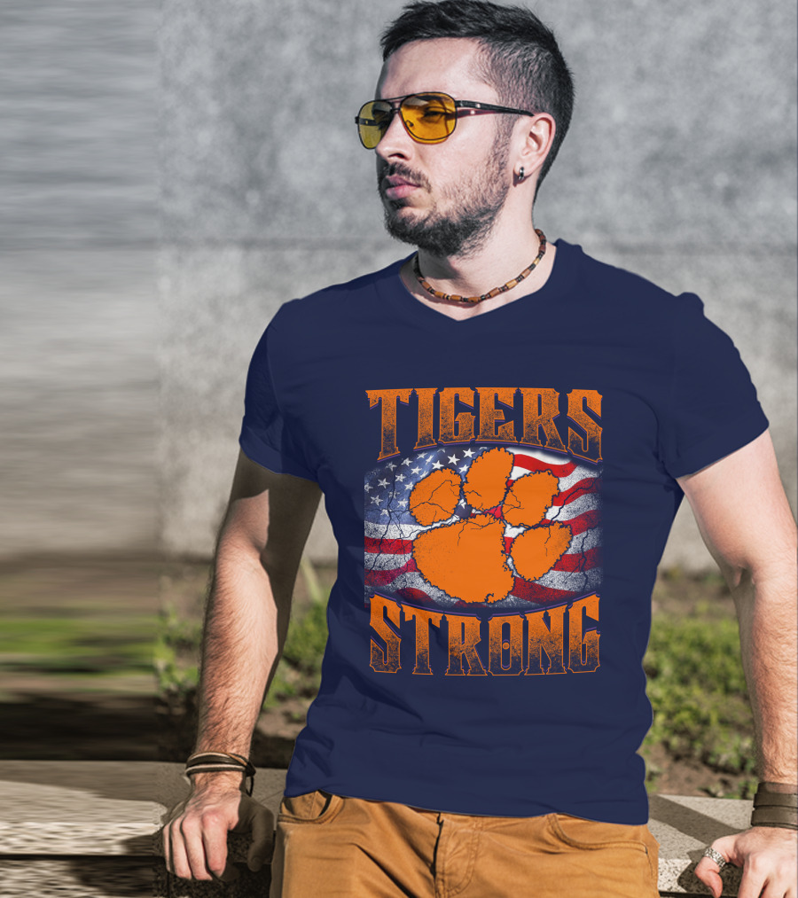 Clemson Tigers Strong American Flag Pawprint T-Shirt
