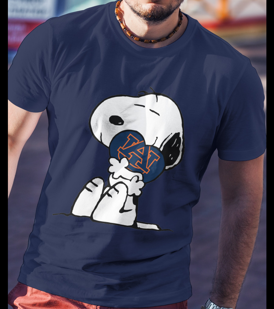 Auburn Tigers Snoopy Hugging Au T-Shirt