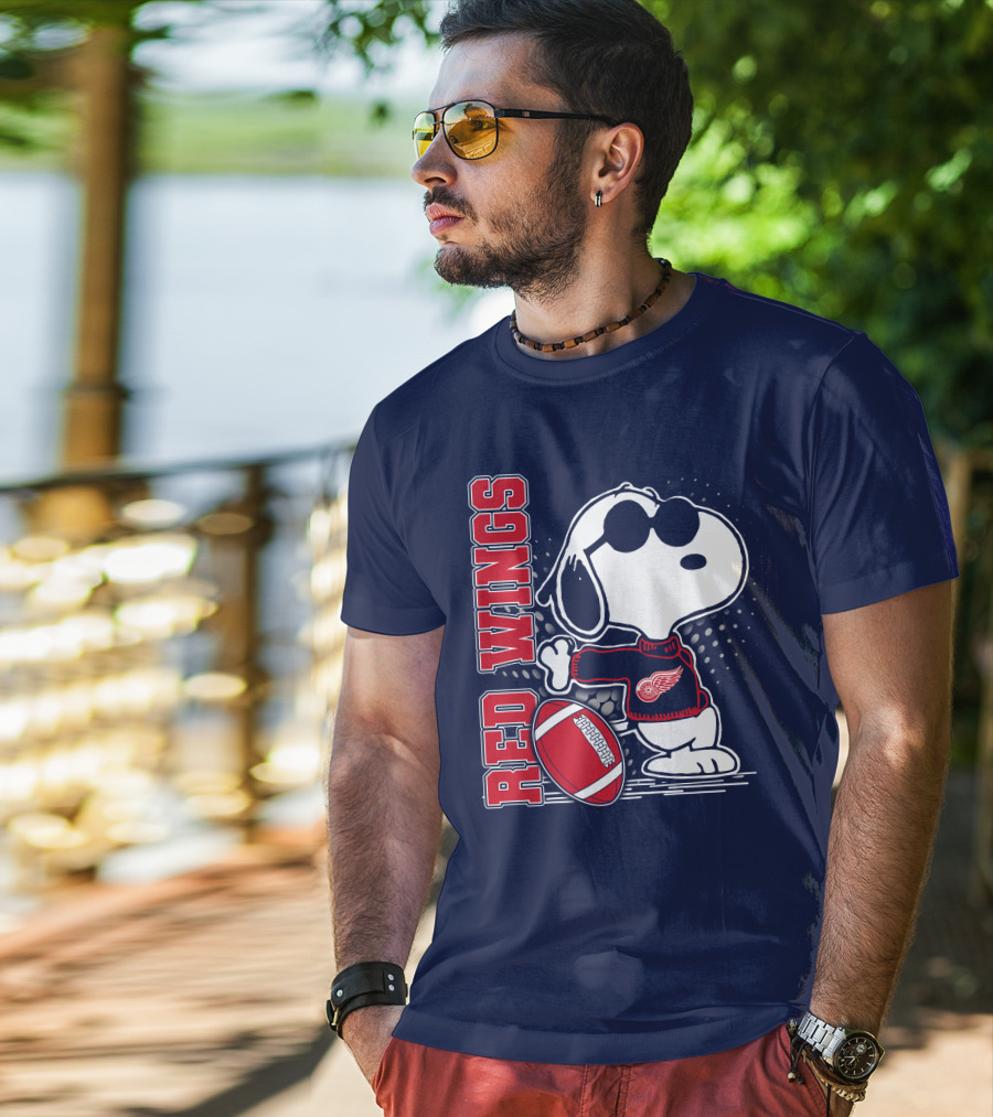 Red Wings Detroit Snoopy Football Peanuts T-Shirt