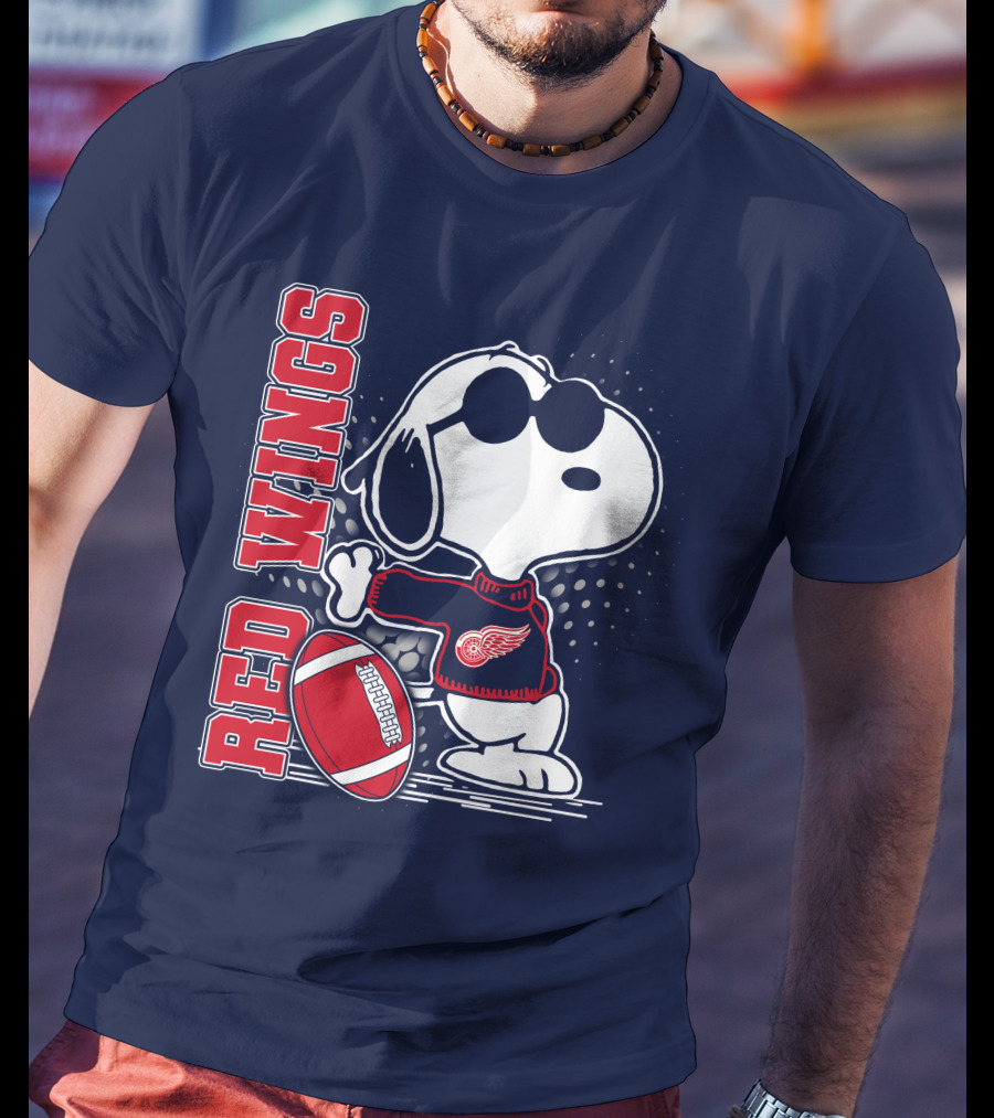 Red Wings Detroit Snoopy Football Peanuts T-Shirt