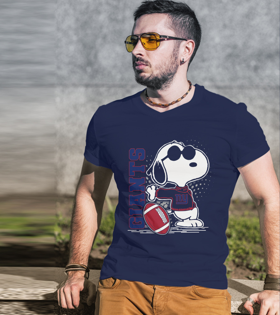 New York Giants Snoopy Football Player Fun Fanwear T-Shirt