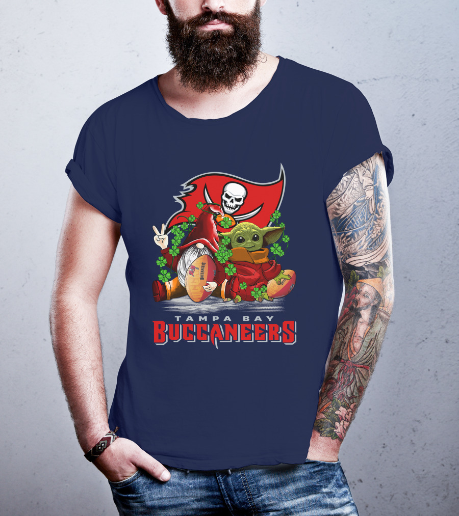 Tampa Bay Buccaneers Gnome And Baby Alien Football Peace T-Shirt