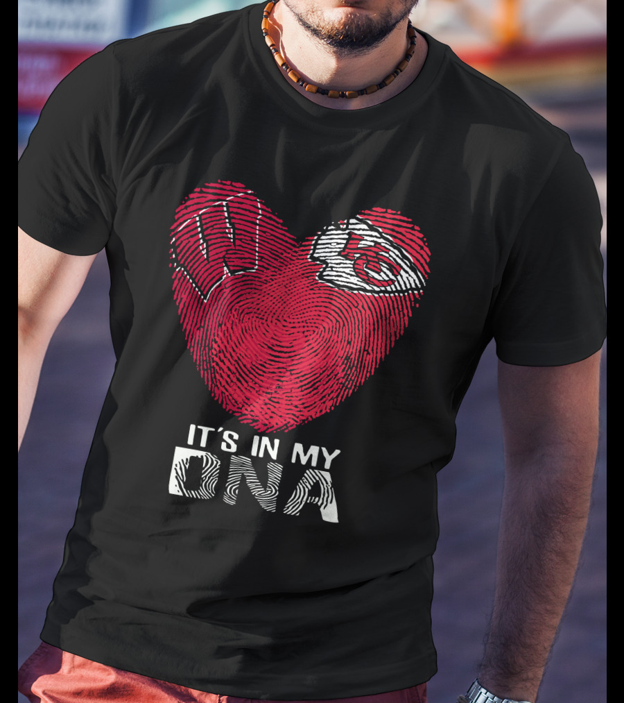 Wisconsin Badgers Chiefs Heart Fingerprint It's In My DNA T-Shirt