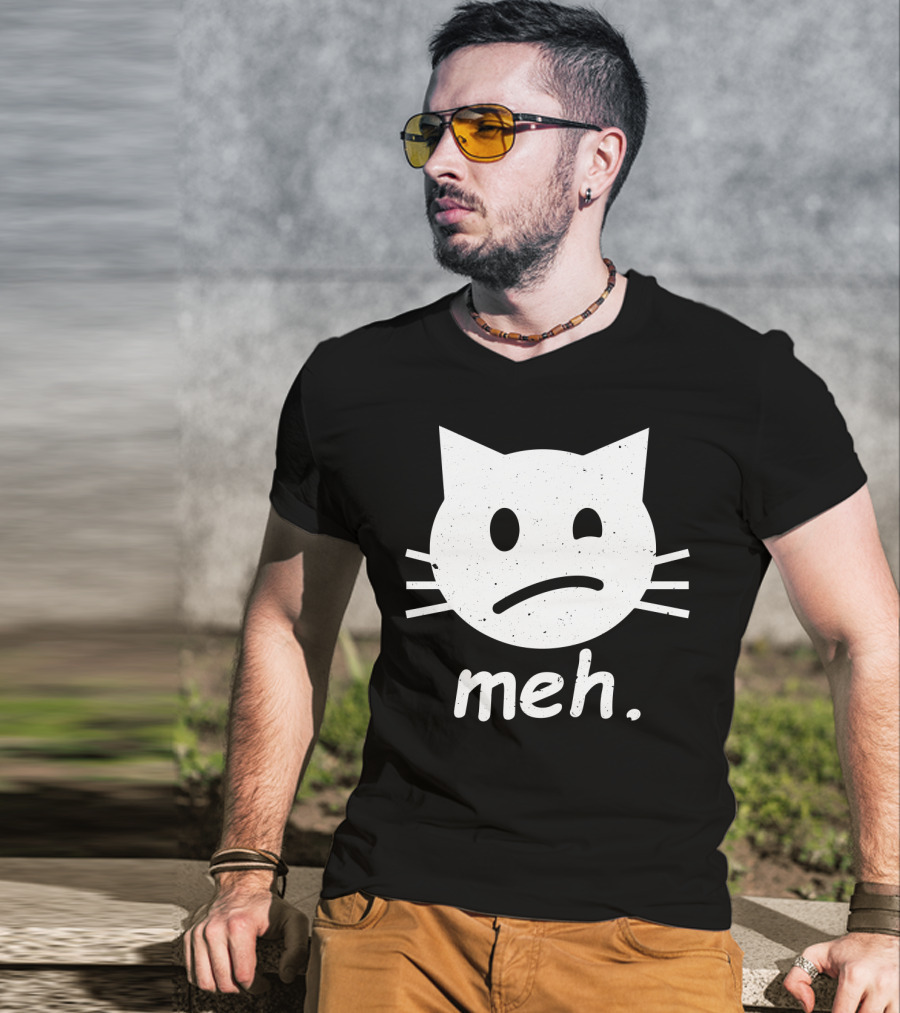 Meh Cat Face Halloween Humor T-Shirt