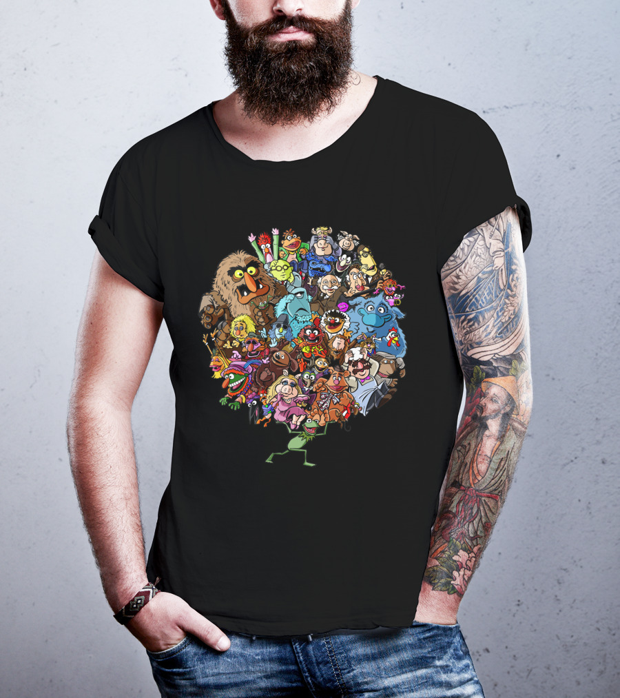 Muppets World Of Friendship Characters In Vibrant Group Circle T-Shirt