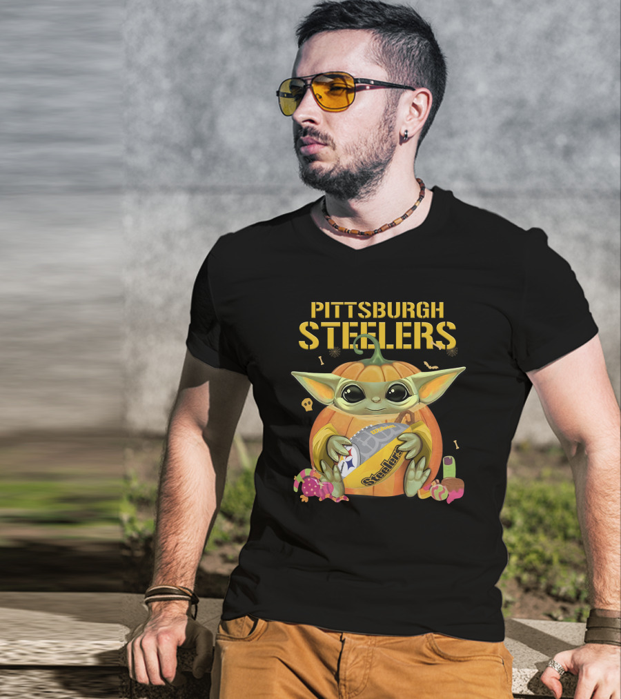 Pittsburgh Steelers Yoda Football Pumpkin Halloween Candy T-Shirt