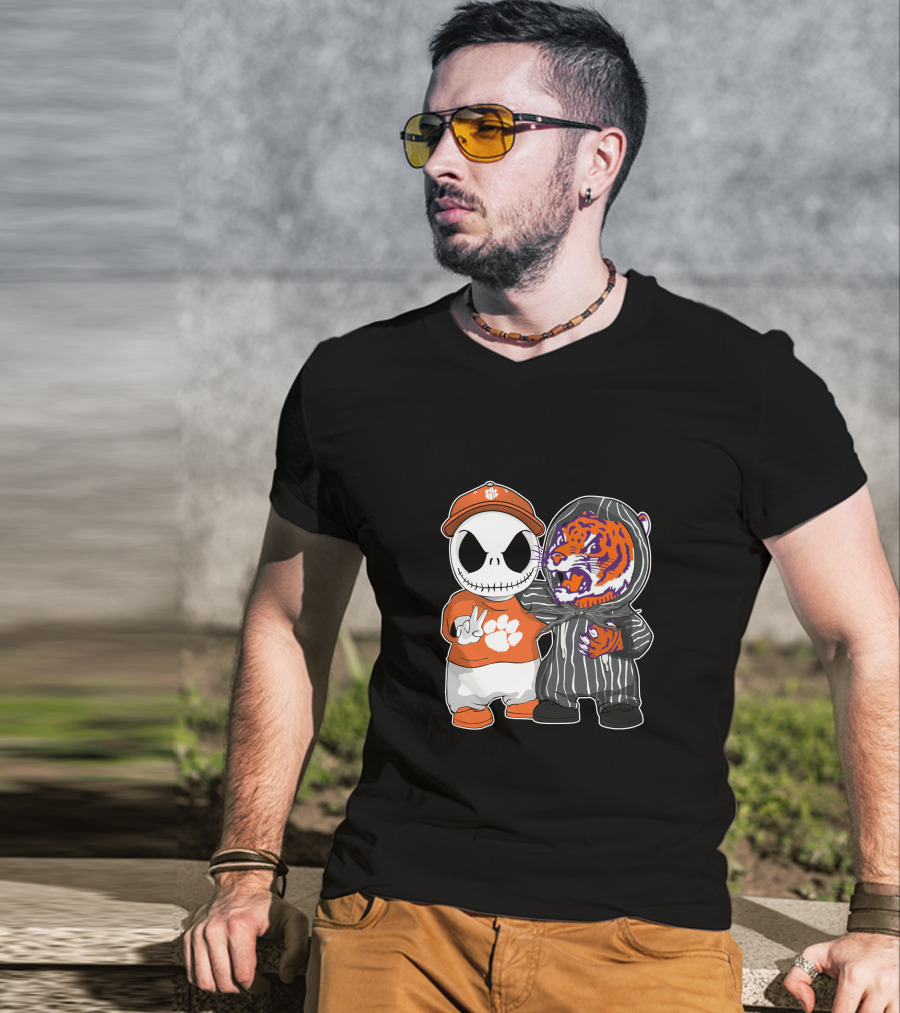 Jack Skellington Clemson Tigers Fan With Tiger Mascot Hugging T-Shirt