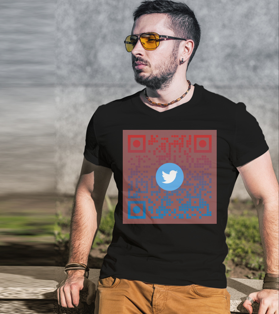 Twitter QR Code Red Blue Squares T-Shirt