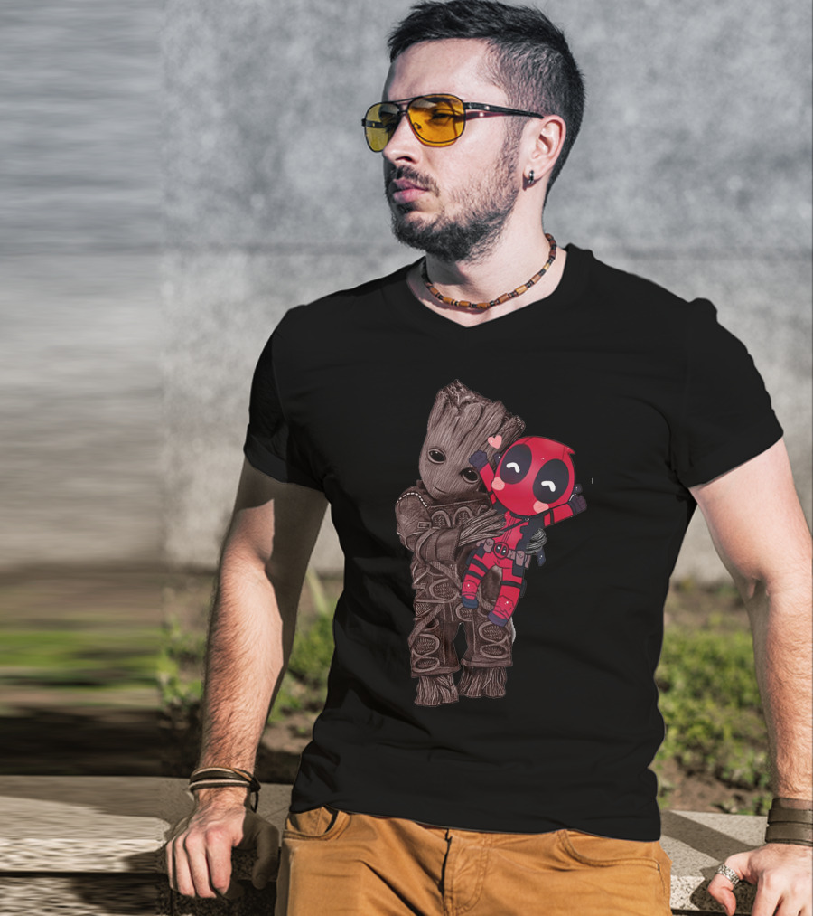 Groot Hugging Chibi Deadpool With Hearts T-Shirt