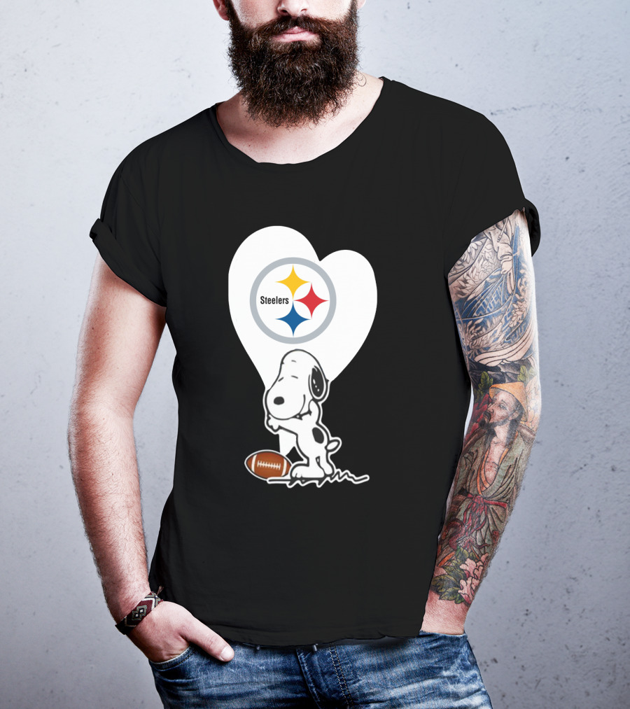 Pittsburgh Steelers Snoopy Heart And Football T-Shirt