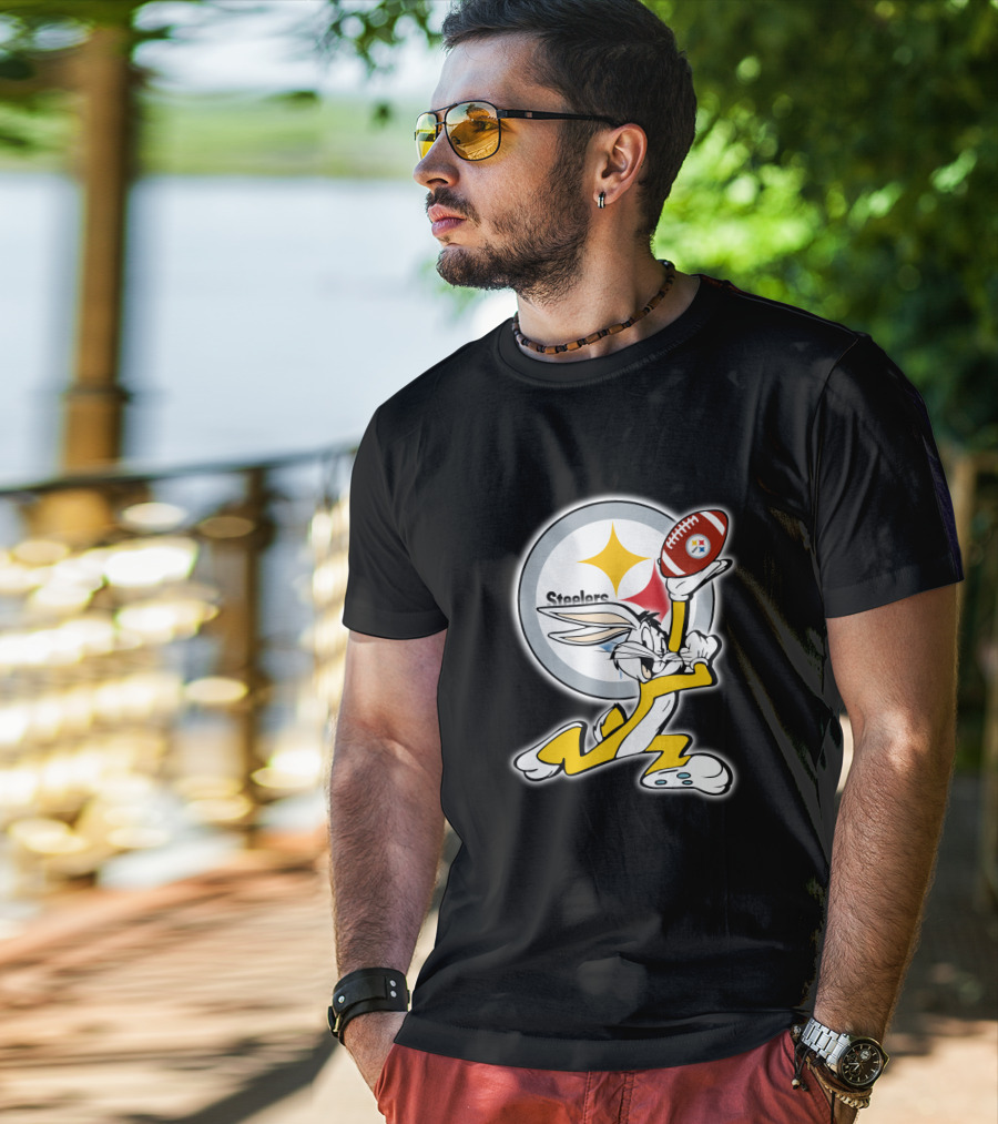 Pittsburgh Steelers Bugs Bunny Football T-Shirt