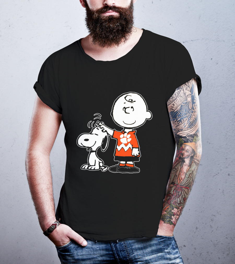 Clemson Tigers Football Paw Print On Charlie Brown With Snoopy T-Shirt