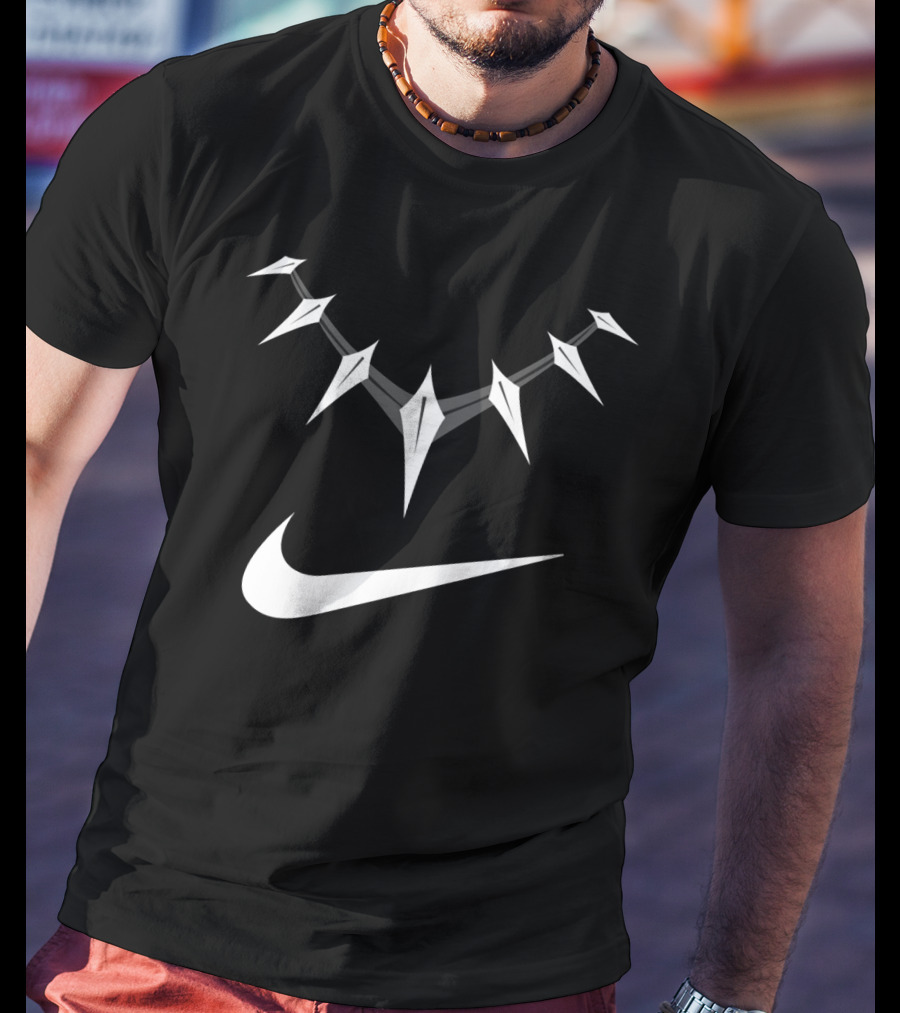Nike Avengers Cool Black Panther Necklace Swoosh T-Shirt