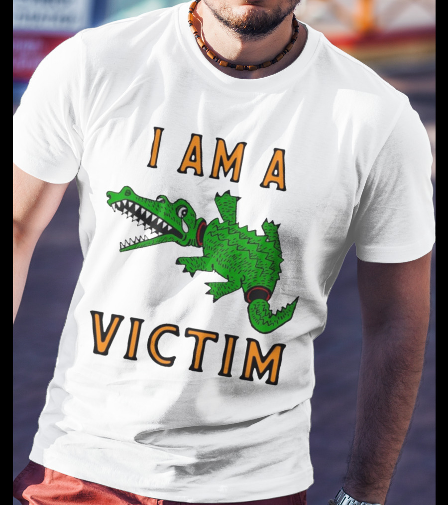 I Am A Victim Green Crocodile Cartoon T-Shirt