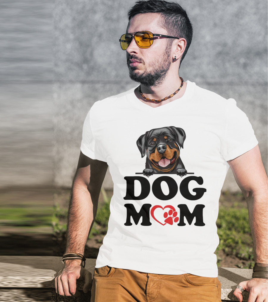 Rottweiler Dog Mom Heart Paw Design For Rottweiler Stickers Enthusiasts T-Shirt