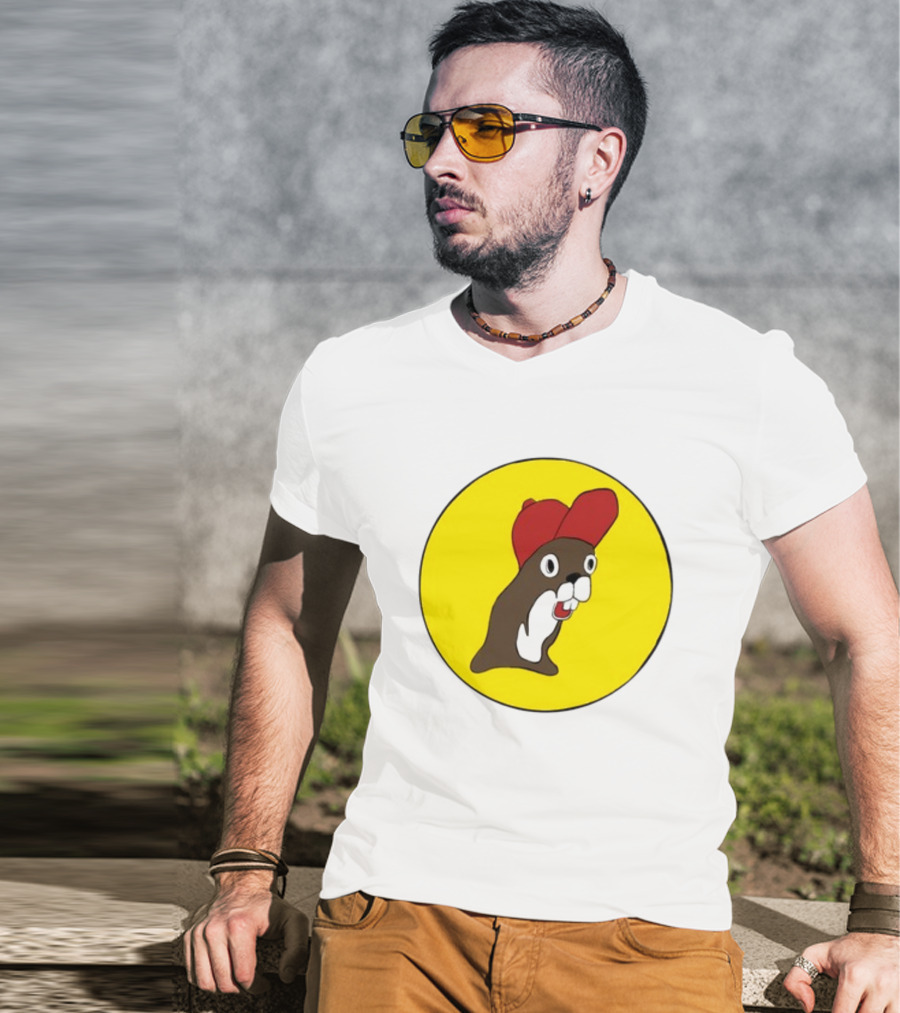 Baby Genius Beaver Red Cap Yellow Circle Buc-ee's Cup T-Shirt
