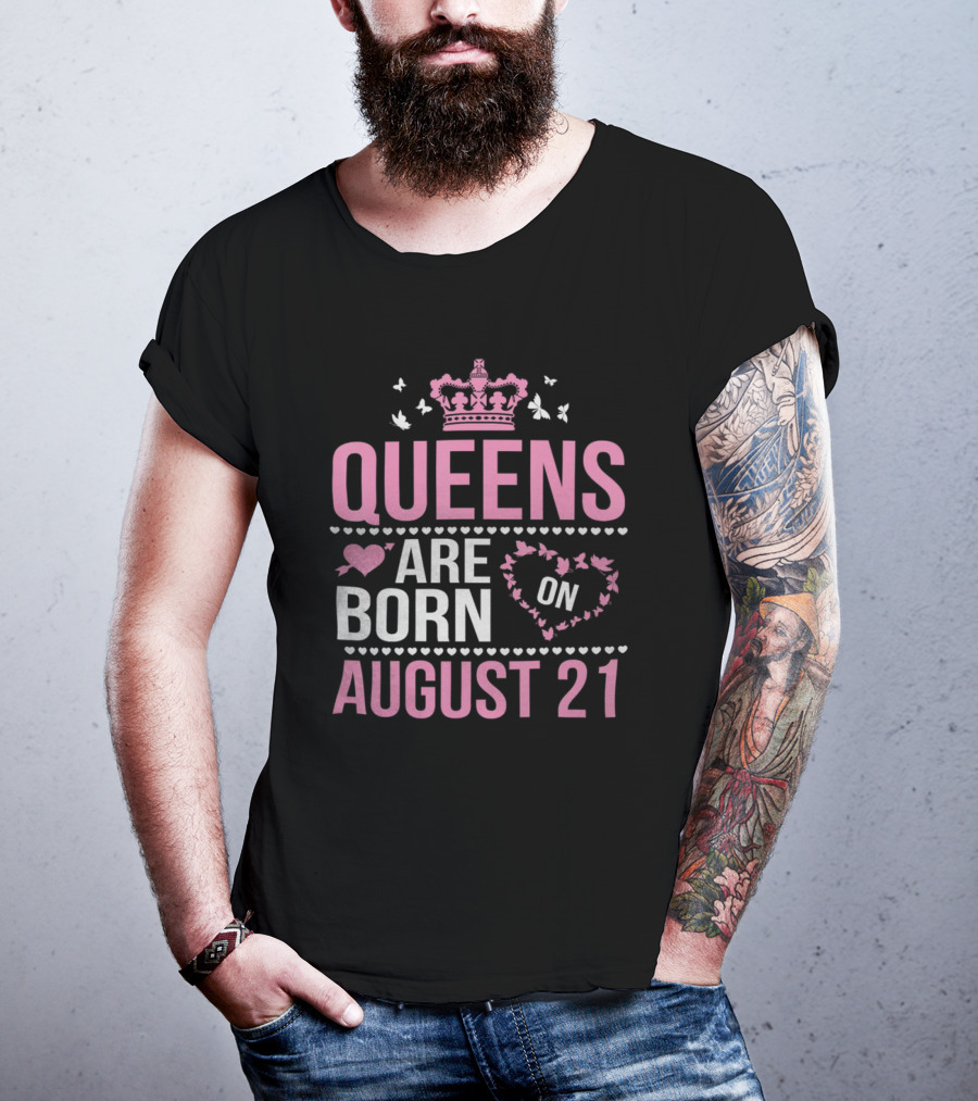 Queens Are Born On August 21 Regal Crown And Heart Motif T-Shirt