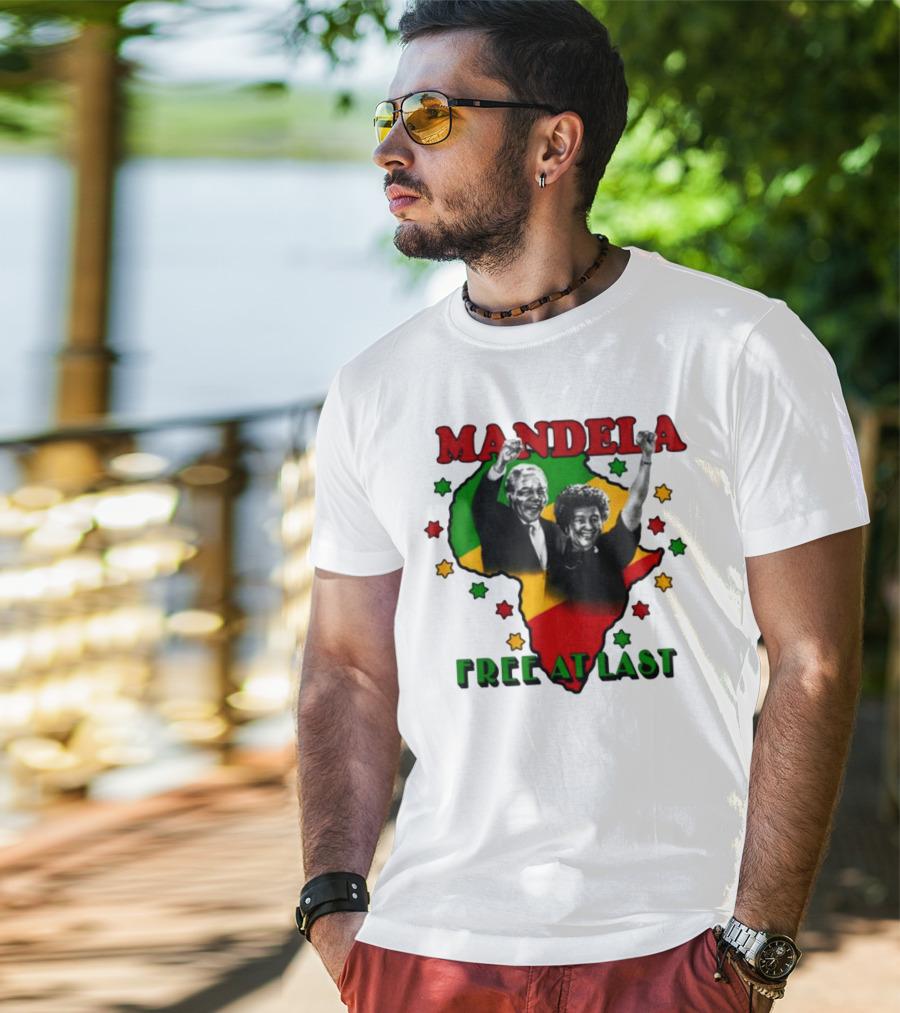Nelson Mandela Free At Last Africa Map Red Yellow Green Stars T-Shirt