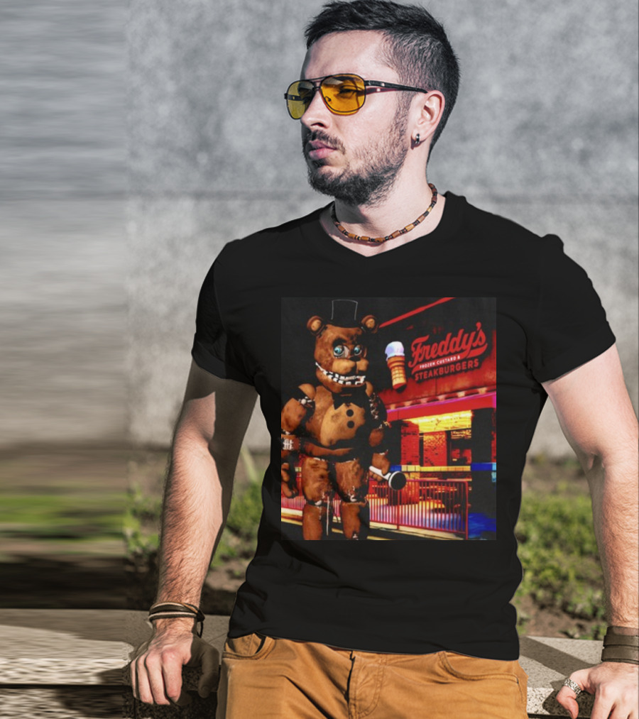 Mamonoworld Funny Bear Freddy's Frozen Custard And Steakburgers Bear T-Shirt