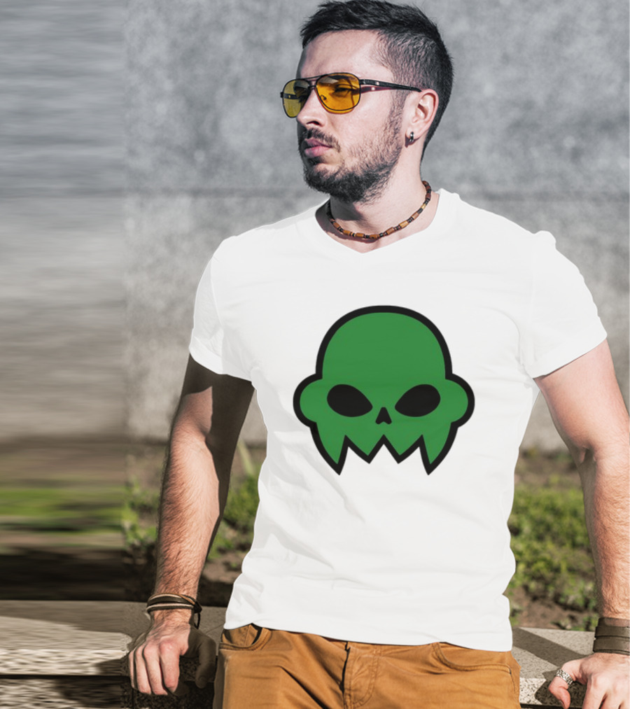 Jake's Green Skull Iconic Halloween Shadow T-Shirt