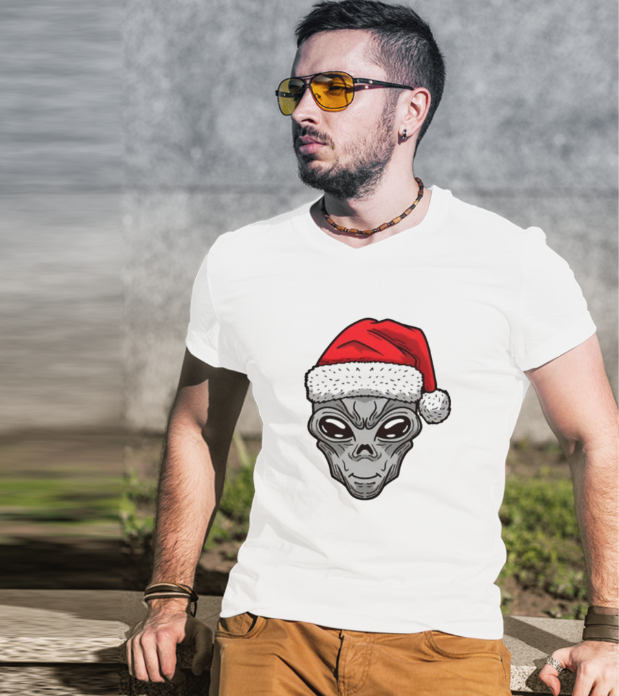 Xmas Santa Hat Alien Christmas T-Shirt