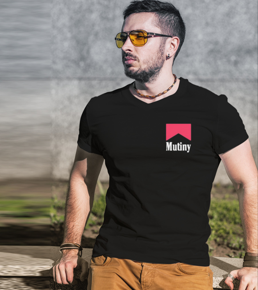Peter McCormack Mutiny Bold Red Banner T-Shirt