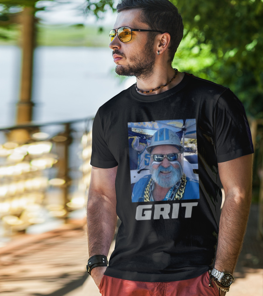 Lions Grit Gameday Enthusiast Celebrating Ron Crackman Crachiola T-Shirt