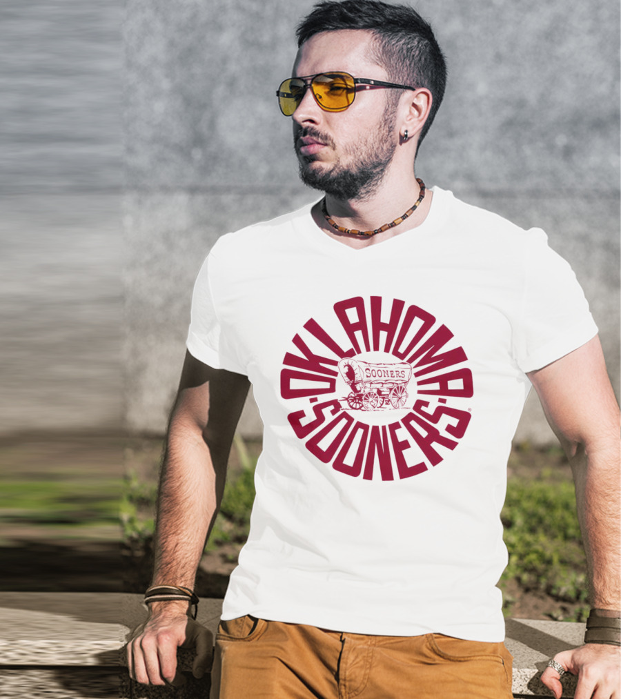 Oklahoma Sooners Covered Wagon Circle T-Shirt