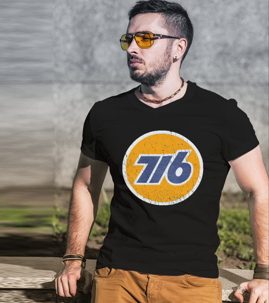 Pumped Up 716 Retro Sports Number Circle T-Shirt