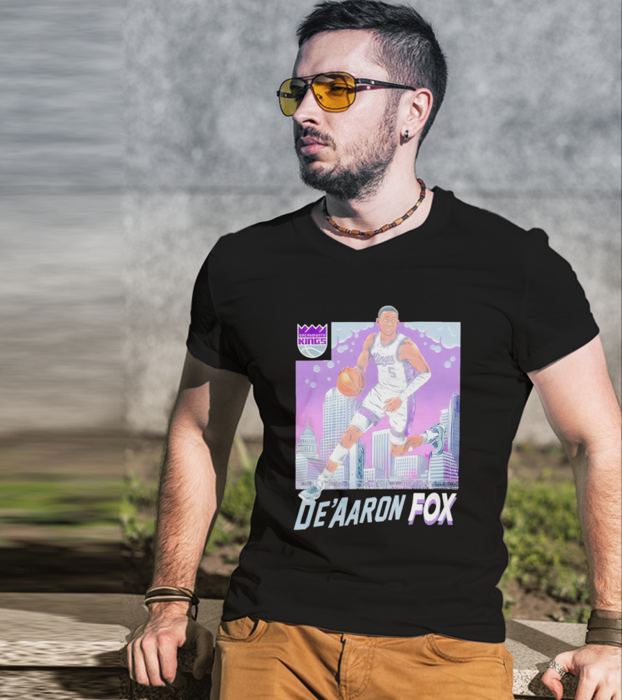 Sacramento Kings De’Aaron Fox Basketball City Skyline Kings T-Shirt