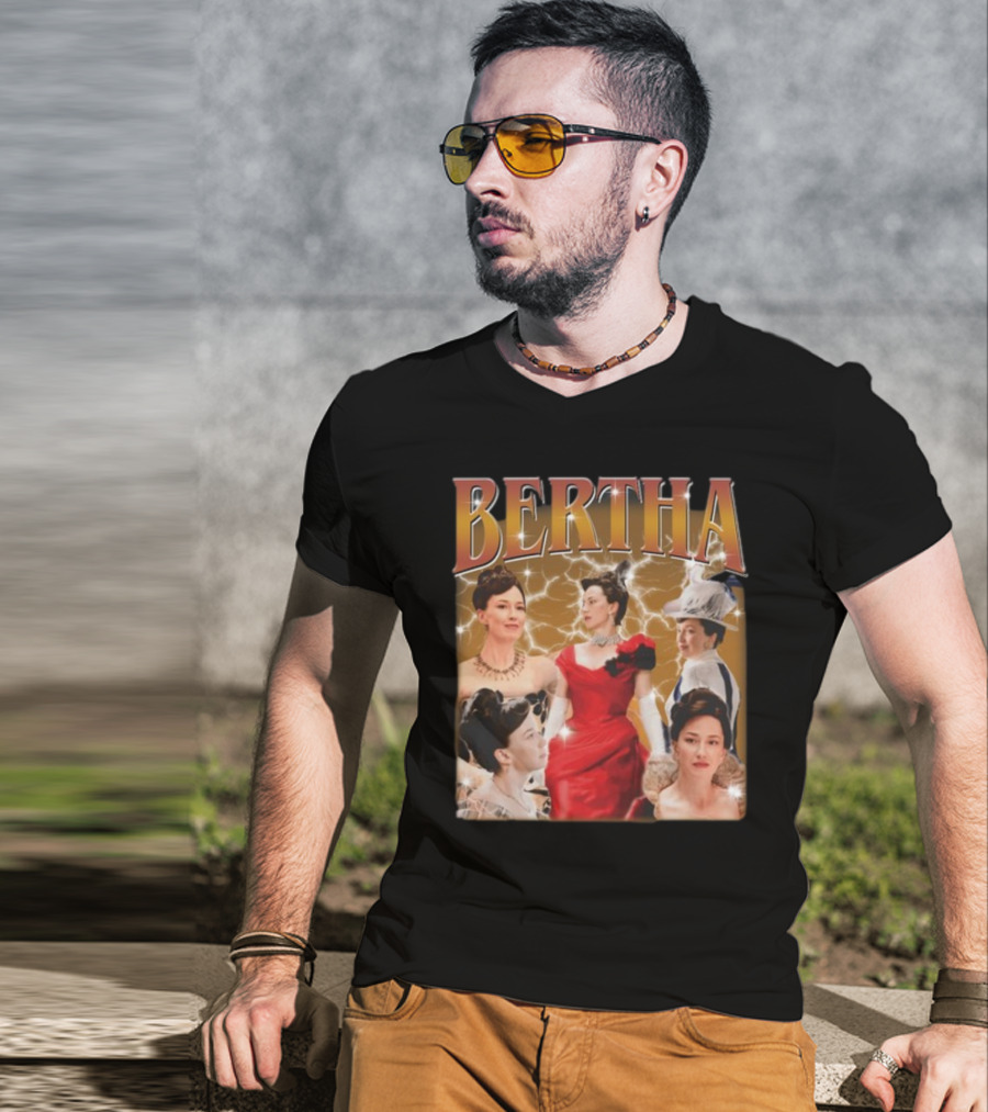 Bertha The Boss Glamorous Vintage Fashion Queens T-Shirt
