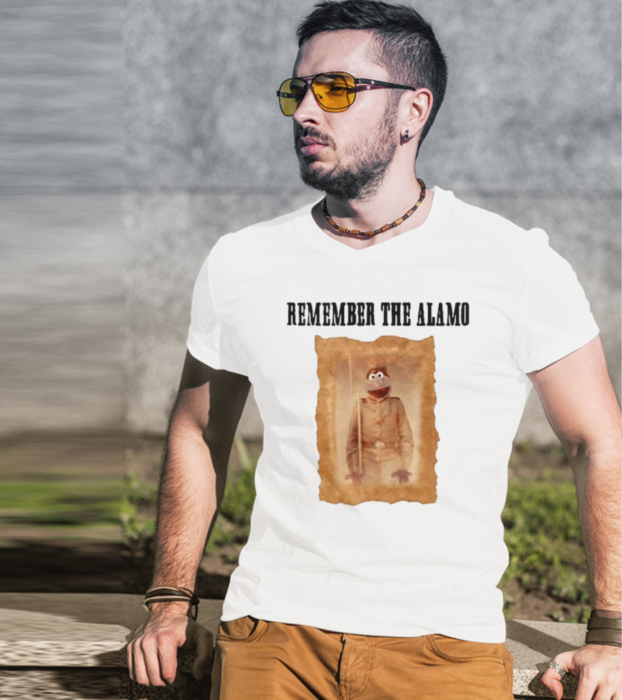 Lucca International Remember The Alamo Historical Muppet Soldier T-Shirt