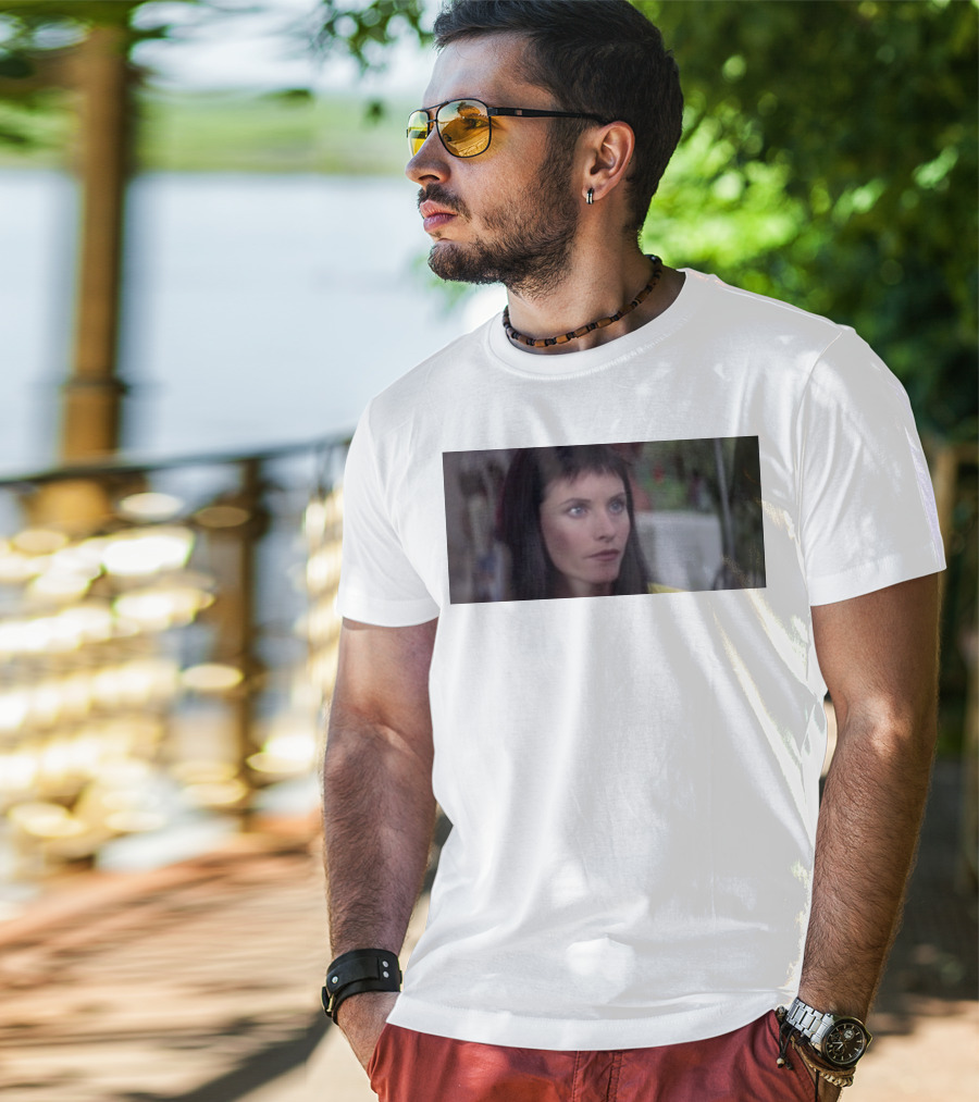 Courteney Cox Scream Movie Character House Party Scene T-Shirt