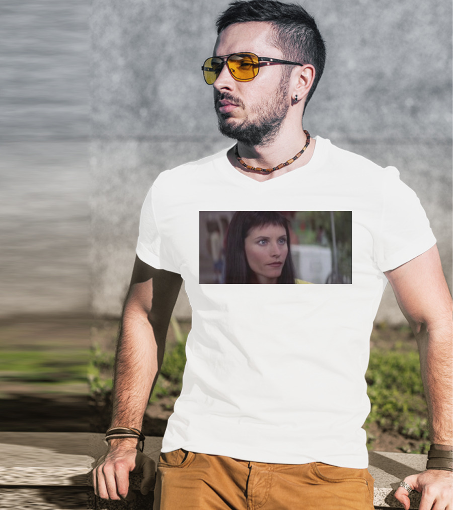 Courteney Cox Scream Movie Character House Party Scene T-Shirt