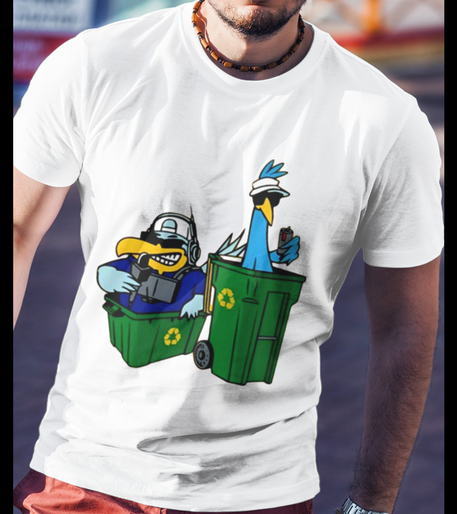 Fairwayjockey Birdie Juice The People’S Birdies Golf Duo Recycling Bins Image T-Shirt