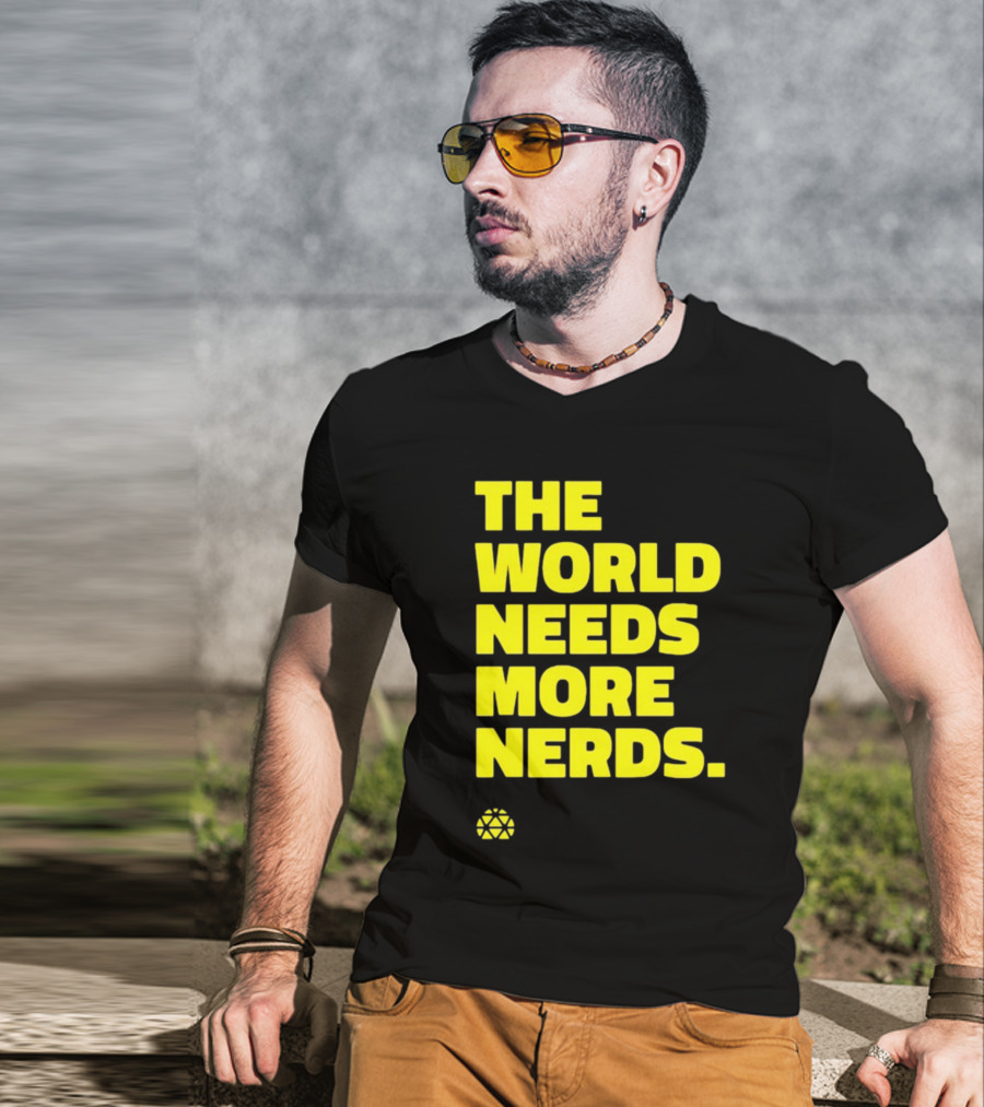 THE WORLD NEEDS MORE NERDS Geometric T-Shirt