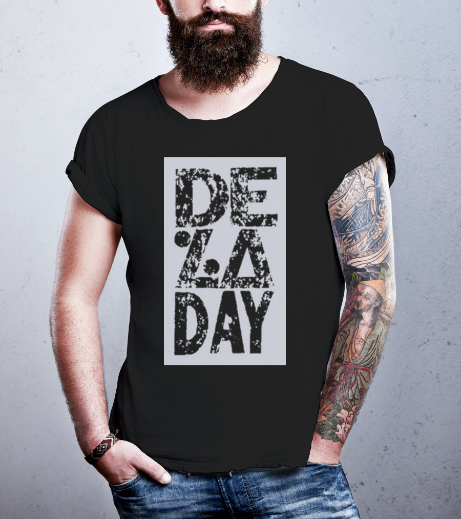 DE LA DAY T-Shirt